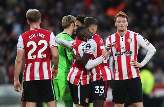 برينتفورد يحسم المواجهة أمام بورنموث بأداء ناري