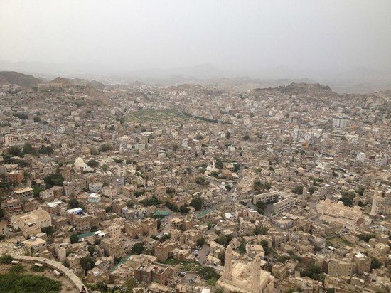معارك اليمن تتسع وتطال منشآت أرامكو مجدداً