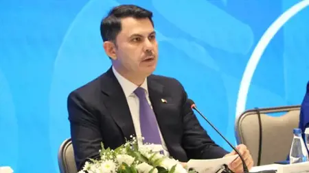 تركيا توسع مشروع «صفر نفايات» لحماية السواحل والبحار