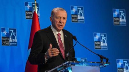الناتو يناقش التهديدات الإقليمية بحضور أردوغان