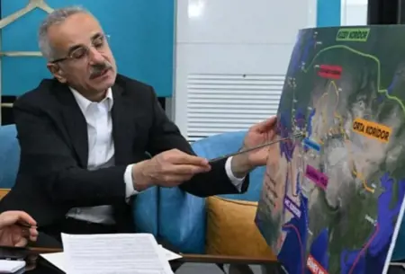 وزير النقل التركي يعلن خطة دعم شاملة للبنية التحتية في سوريا