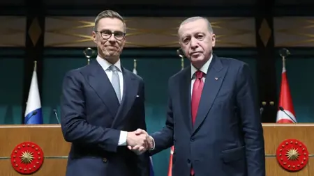 أردوغان يلتقي الرئيس الفنلندي ستوب على هامش قمة الناتو