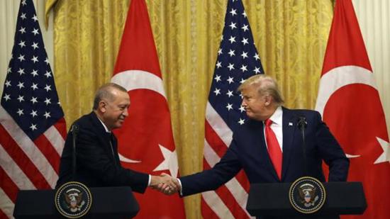 أردوغان يجري اتصالا هاتفيا مع ترامب أردوغان يجري اتصالا هاتفيا مع ترامب