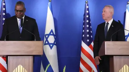 وزيرا الدفاع الأمريكي والإسرائيلي يتهربان من الإجابة على سؤال حول كيفية حماية المدنيين في غزة وزيرا الدفاع الأمريكي والإسرائيلي يتهربان من الإجابة على سؤال حول كيفية حماية المدنيين في غزة