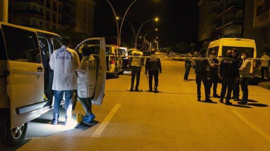 هجوم بالسلاح الأبيض على الشرطة في أنقرة