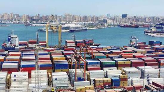مصر ترفض عرض «موانئ أبوظبي»: الإسكندرية للحاويات ترد الاستحواذ رغم رفع السعر 19.5%