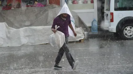 تحذير 20 محافظة تركية من الأمطار الغزيرة تحذير 20 محافظة تركية من الأمطار الغزيرة