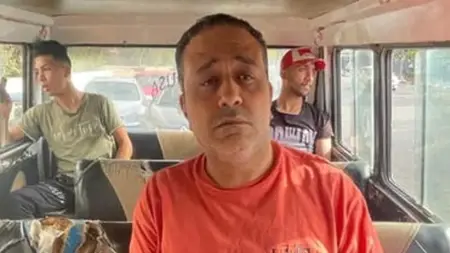 الفنان المصري "خالد سرحان" يرد على دولارات" محمد رمضان" بطريقة مثيرة الفنان المصري "خالد سرحان" يرد على دولارات" محمد رمضان" بطريقة مثيرة