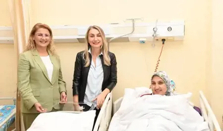 بلديةإسطنبول تمنح طفلاً ولد في متروبوس إسطنبول ”هدية استثنائية" بلديةإسطنبول تمنح طفلاً ولد في متروبوس إسطنبول ”هدية استثنائية"