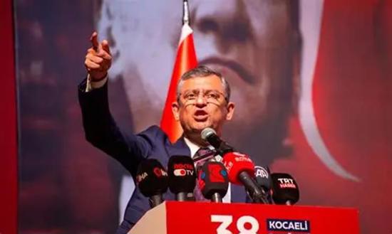 Özgür Özel يتحدّى أردوغان: لن نسمح بلمس CHP Özgür Özel يتحدّى أردوغان: لن نسمح بلمس CHP