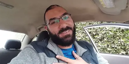 "العمرة" تتسبب في القبض على الداعية المصري أمير منير "العمرة" تتسبب في القبض على الداعية المصري أمير منير