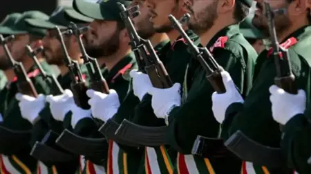 تصعيد خطير: إيران تقصف قاعدتين أمريكيتين في الأردن وتُسقط مسيّرة فوق هرمز رداً على ضربة جزيرة لارك