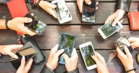 الكشف عن قائمة الهواتف المعفاة من الضرائب والتي ستباع للطلبة في تركيا الكشف عن قائمة الهواتف المعفاة من الضرائب والتي ستباع للطلبة في تركيا