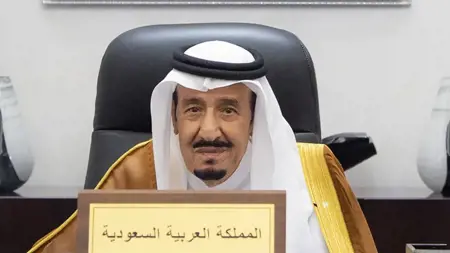 السعودية تكافئ ذوي جنود قتلوا في المواجهات مع الحوثيين السعودية تكافئ ذوي جنود قتلوا في المواجهات مع الحوثيين