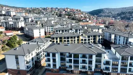 وزير البيئة التركي مراد كوروم يؤكد مواجهة الزلزال فوق كل سجال سياسي  وزير البيئة التركي مراد كوروم يؤكد مواجهة الزلزال فوق كل سجال سياسي