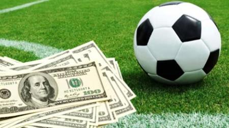 الفيفا تعلن عن المبلغ الذي أنفقته الأندية مقابل الانتقالات الدولية للاعبين خلال عام 2022