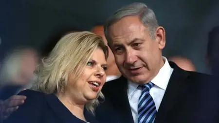 زوجة نتنياهو غاضبة من الاسرى الاسرائيليين المحررين زوجة نتنياهو غاضبة من الاسرى الاسرائيليين المحررين
