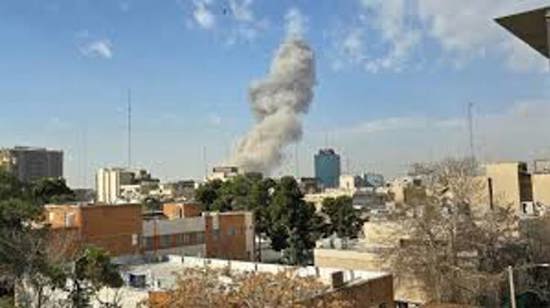 إيران تعلن استهداف تجمع للقوات الأمريكية في دبي