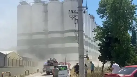 عاجل :تركيا ..استمرار التحقيق لمعرفة أسباب الانفجار في ميناء قوجة إيلي عاجل :تركيا ..استمرار التحقيق لمعرفة أسباب الانفجار في ميناء قوجة إيلي