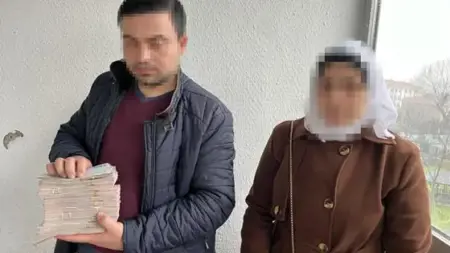 سيدة سورية تتعرض لعملية احتيال في منطقة اسنيورت باسطنبول سيدة سورية تتعرض لعملية احتيال في منطقة اسنيورت باسطنبول