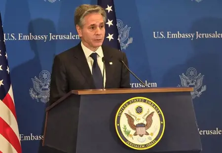 بلينكن يعترف لنتنياهو أنه لن ينسى الأطفال الذين قتلهم في غزة طوال حياته بلينكن يعترف لنتنياهو أنه لن ينسى الأطفال الذين قتلهم في غزة طوال حياته