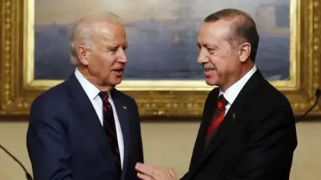 هام: وسط مفاوضات لانضمام تركيا للإتحاد الأوروبي.. أردوغان يلتقي بقادة كبار في قمة الناتو هام: وسط مفاوضات لانضمام تركيا للإتحاد الأوروبي.. أردوغان يلتقي بقادة كبار في قمة الناتو