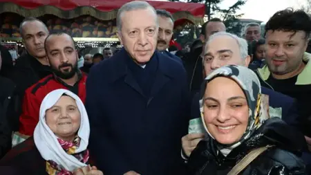 أردوغان يحتفل بذكرى ليلة الرغائب على طريقته الخاصة أردوغان يحتفل بذكرى ليلة الرغائب على طريقته الخاصة