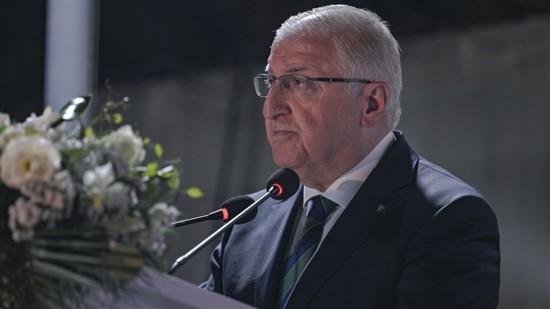 وزير الدفاع التركي يتحدث عن تنسيق مع باكستان بشأن إيران