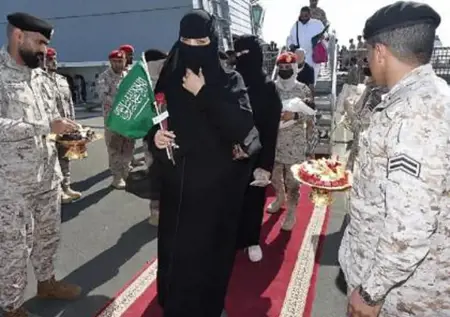 السعودية تُبدي استعدادها للمساعدة في اجلاء الرعايا الفلسطينيين من السودان السعودية تُبدي استعدادها للمساعدة في اجلاء الرعايا الفلسطينيين من السودان