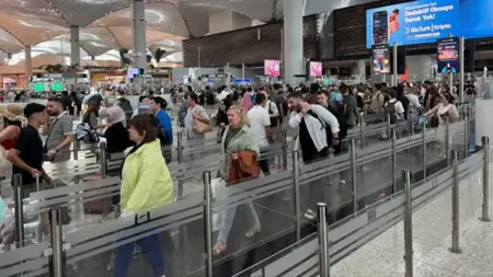 ازدحام في مطارات إسطنبول بسبب عطلة عيد الأضحى