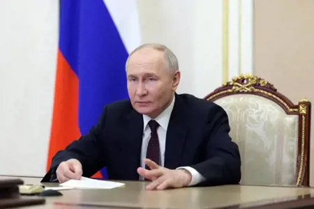 بوتين يؤدي اليمين الدستورية لولاية خامسة بوتين يؤدي اليمين الدستورية لولاية خامسة