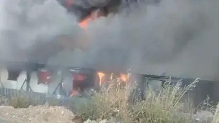 حريق في حاويات سكن العمال بمنطقة بودروم حريق في حاويات سكن العمال بمنطقة بودروم