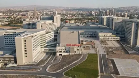 المستشفيات التركية 2025: ابتكار وجودة وسياحة علاجية