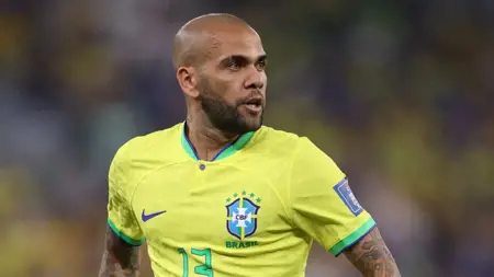 الإفراج عن داني ألفيش بشكل مفاجئ الإفراج عن داني ألفيش بشكل مفاجئ