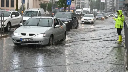 الأرصاد التركية تطلق تحذير صارم لإسطنبول وأنقرة و28 محافظة أخرى الأرصاد التركية تطلق تحذير صارم لإسطنبول وأنقرة و28 محافظة أخرى