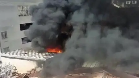 حالة من الذعر في شانلي أورفا عقب سماع دوي انفجار وتصاعد دخان حريق على سطح أحد البنوك حالة من الذعر في شانلي أورفا عقب سماع دوي انفجار وتصاعد دخان حريق على سطح أحد البنوك