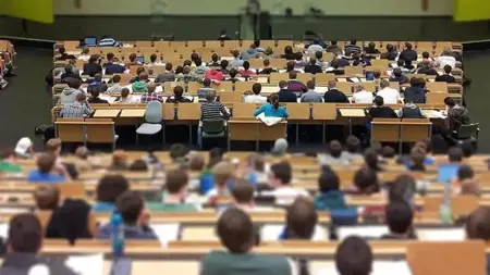البرلمان التركي يقر منح طلاب السنة الأخيرة الجامعيين امتحانين إضافيين لإنقاذ فرصة التخرج
