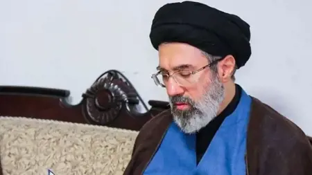 ابن خامنئي الجديد لا يحضر تشييع والده خوفاً من التهديدات الإسرائيلية