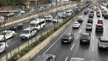 عاجل:إغلاق بعض الطرق في إسطنبول أمام حركة المرور