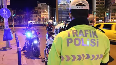 عاجل:إغلاق بعض الطرق أمام حركة المرور في أنقرة عاجل:إغلاق بعض الطرق أمام حركة المرور في أنقرة