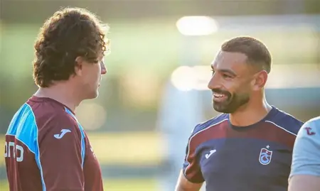 محمد صلاح يستعدّ لظهوره الأول مع طرابزون سبور في الدوري التركيّ بعد رحيله عن ليفربول