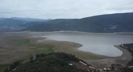 أمطار إسطنبول "الفجائية" تنعش سدودها من جديد أمطار إسطنبول "الفجائية" تنعش سدودها من جديد