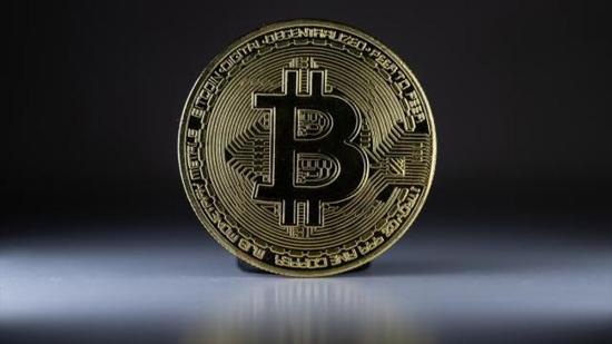 خسارة 80 مليار دولار من القيمة السوقية لشركات تحتفظ بخزائن بيتكوين