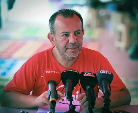 عمدة بلدية بولو يفتح النار على حزب الشعب الجمهوري.. هكذا وصفهم عمدة بلدية بولو يفتح النار على حزب الشعب الجمهوري.. هكذا وصفهم