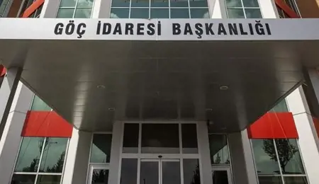 تركيا توضح حقيقة ترحيل السوريين المتقدمين بشكاوى بعد تعرضهم للإعتداء في قيصري تركيا توضح حقيقة ترحيل السوريين المتقدمين بشكاوى بعد تعرضهم للإعتداء في قيصري