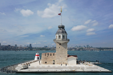 إعادة افتتاح "برج الفتاة" لؤلؤة اسطنبول اليوم