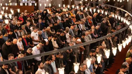 تركيا تقرر أداء صلاة الغائب في جميع مساجدها على أرواح شهداء غزة تركيا تقرر أداء صلاة الغائب في جميع مساجدها على أرواح شهداء غزة