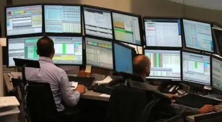 البورصات الأوروبية ترتفع بدعم آمال اتفاق أمريكي إيراني