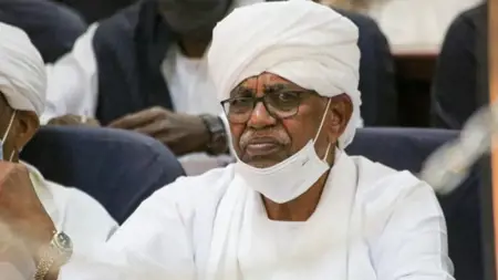 الجيش السوداني يعلن وجود الرئيس المخلوع البشير محتجزا بمستشفى عسكري الجيش السوداني يعلن وجود الرئيس المخلوع البشير محتجزا بمستشفى عسكري