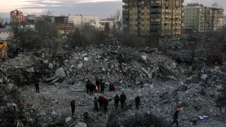 تركيا ..1500 متسلق جبال يشاركون في جهود البحث والإنقاذ في منطقة الزلزال تركيا ..1500 متسلق جبال يشاركون في جهود البحث والإنقاذ في منطقة الزلزال